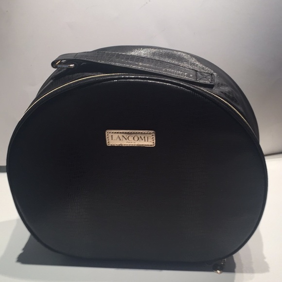 Lancome Handbags - Lancôme Black Round Carry Case NWOT, Handle, Zips